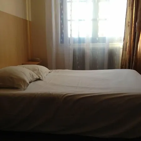 ホテル ル ブリストル 2*