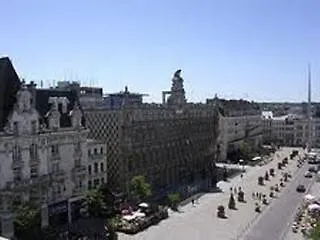 Отель Le Bristol Валансьен